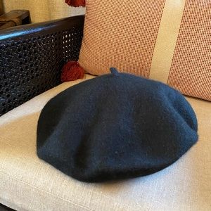 Black Baret Hat